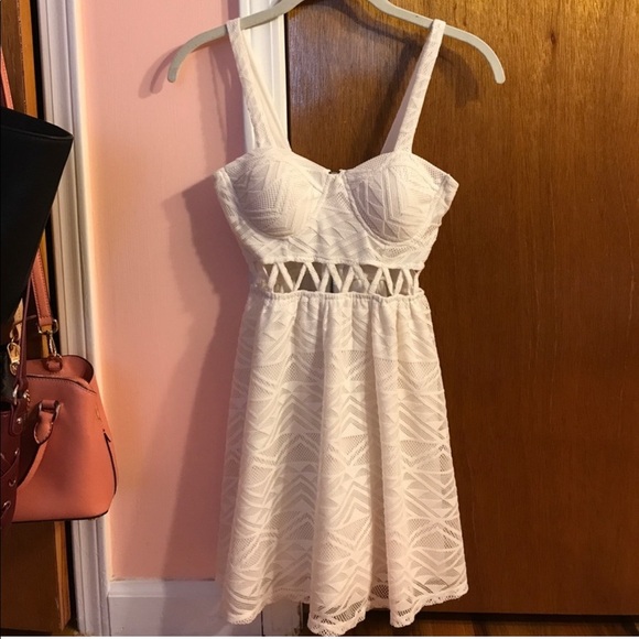 Material Girl Knit Geometric Pattern Cut Out Mini Bustier Flounce Dress Small - Picture 5 of 12